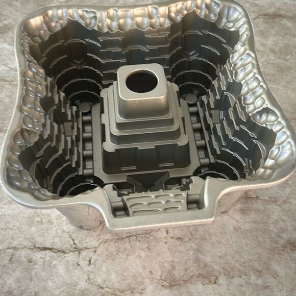 NORDIC  WARE Castle Pan NWOT - Picture 3 of 3